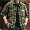 Camisa a cuadros verde retro americana para hombre, primavera y otoño, manga larga, holgada, versátil, ropa de trabajo, chaqueta engrosada, camisa casual