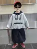 Conjunto de Sudadera para Niños Primavera y Otoño 2025 Nuevo Conjunto Deportivo de Dos Piezas de Moda para Niños Ropa con Capucha de Otoño