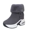 Botas de moda cortas de gamuza con forro polar cálido de color liso, punta redonda y suela gruesa, estilo europeo y americano, otoño e invierno 2023, novedad, entrega de una sola pieza