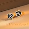 Arete de Camelia de Plata S925 Estilo Hong Kong Lujo Ligero Pendiente para Mujer Pendientes de Nicho Pendientes de Estilo Fragante de Alta Calidad para Mujer