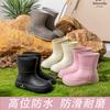Sapatos de chuva com forro de lã da moda transfronteiriça, tubo curto feminino, cinto de vento fofo para estudantes, sapatos quentes de água, sapatos de borracha à prova d'água para mulheres