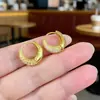 Pendientes de Zirconia con Incrustaciones Micro de Oro Minimalistas de Nicho Moda de Lujo Ligero Pendientes Minimalistas Versátiles Diseño Único Pendientes Nuevos