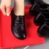 Otoño 2026 Nuevo Estilo Zapatos para Madre Suela Suave Parte Superior Suave Antideslizante Resistentes al Desgaste Casual Versátil Zapatos de Una Sola Pieza para Personas de Mediana Edad y Mayores