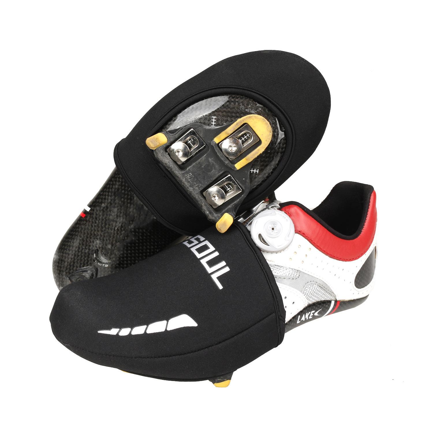 3889083315_2133775736