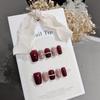 Uñas Portátiles 10 Piezas S061 Estrella Roja Escalera Corta Cadena Diamante Lujo Accesible Diamante de Novia Gama Alta Elegante Blanqueamiento Uñas Postizas