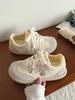Tênis Urso Fufu Leite Feminino 2025 Novo Outono Versátil Acolchoado Sapatos Brancos Retro Sapatos de Treinamento Moral com Sola Grossa para Mulheres