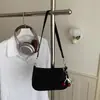Colección de invierno 2026: bolso de hombro de estampado de leopardo de moda de este año, un bolso de hombro elegante y minimalista, un bolso pequeño cuadrado chic