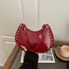2026 Inverno Novo Luxuoso Com Tachas Tendência Moda Versátil Simples Casual Textura de Alta Qualidade Bolsa de Ombro Bolsa Transversal