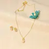 Stock de comercio exterior piezas de cobre personalizadas retro oro full diamond piña pendientes de botón collar joyería para mujeres