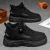 Sapatos Masculinos de Inverno 2025 Novo Veludo Quente Botão Giratório Cano Alto Tênis Esportivo Botas para Trabalho ao Ar Livre Sapatos de Algodão