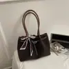 Bolsa Tote para o Trabalho para Mulheres 2025 Inverno Nova Tendência de Alto Valor Retrô Bolsa de Ombro Elegante Bolsa de Mão para Compras