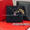 Collar de Calabaza de Gama Alta Chapado en Oro Rosa de 18 Quilates con Colgante de Ágata Roja Natural y Nácar Blanco, Doble Calabaza Incrustada con Diamantes