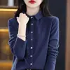 Outono 2026 Novo Estilo Camisa Elegante para Mulheres Escovada Quente Camada Interna Camada Base Roupa Externa Camisa Estilosa Emagrecimento Versátil