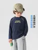 Camiseta de Manga Longa para Meninos Europeus Estilo Primavera/Outono Roupas 2026 Nova Roupa Infantil Crianças Bebê Outono Roupa Top de Algodão Puro Tendência