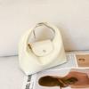 Bolsa para Lonchera de Piel de Vaca de Capa Superior, Bolsa Pequeña para Llevar en la Mano, Diseño de Nicho de Alto Nivel para Mujer, Bolsa Nube, Bolsa Cruzada Versátil, Bolsa Dumpling