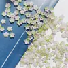 8mm Flor de Ciruelo Vidrio Pétalos DIY Accesorios para Joyería Estilo Antiguo Pasador Tocado Pulsera de Cuentas Collar Materiales para Cuentas Lote