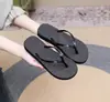 Chanclas de cuña cruzada con tira fina de PU, nuevas de verano, para mujer, moda, sandalias simples para playa, zapatillas antideslizantes para exteriores