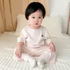 Ropa de dormir para bebé, Pijamas para bebé, Ropa de una pieza, Bata de noche de verano fina de seda de camelia, Saco de dormir de manga larga para niño pequeño