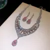 Conjunto vintage de brincos e colar de borla torcida cravejados de diamantes, corrente de clavícula de luxo leve de alta qualidade, estilo palaciano para mulheres