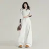 26 Pantalones de mezclilla retro, corte relajado, efecto de lavado nuevo para mujer, colección de otoño, tiro alto, adelgazantes, pierna ancha, largo hasta el suelo