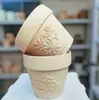 Vaso de Flores para Macchiato em Cerâmica Vermelha com Relevo, Vaso Baixo que Absorve Água e é Respirável, Adequado para Plantas Verdes, Suculentas, Begônias, e Não Sufoca as Raízes