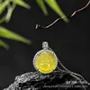 Colgante de amuleto de paz de jade cuarzo hielo amarillo de alta calidad con diamantes y colgante de Guanyin verde imperial, disponible para transmisión en vivo y dropshipping