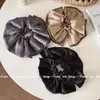 Corea del Sur Anillo de Anillo Grande Dividido de Doble Capa Plisado Perlado para el Trasero de la Cabeza Faldas Accesorios para el Cabello para Mujer Retro Elegante de Gama Alta