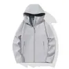 Nova Jaqueta com Capuz Unissex à Prova de Vento e Impermeável, Roupa Softshell Casual para Esportes ao Ar Livre, Roupa de Exterior Básica de Cor Sólida