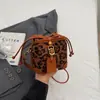 Nova Bolsa Infantil Retro com Bolinhas Cordão Bolsa Balde Mini Cordão Estilo Ocidental Estampa de Leopardo Bolsa de Ombro Transversal