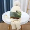 Conjunto de Dos Piezas de Gorro y Bufanda para Niños Set de Dinosaurio de Dibujos Animados para Niños y Niñas Conjunto para Bebé Gorro de Punto Cálido para Otoño e Invierno para Niños Mayores