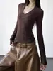 Camiseta Base Ajustada de Moda Invierno 2025 para Mujer, Versátil Adelgazante Elegante Estilo Puro Deseo Suéter de Cuello V Manga Larga