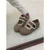 Zapatos Planos Retro de Estilo Francés para Mujer que Aumentan la Altura, Punta Redonda, Nuevos Zapatos Versátiles para Primavera y Otoño 2025 que Combinan con Faldas, Zapatos Completamente Cerrados Estilo Birkenstock