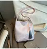 Bolso Bordado Nuevo Estilo Chino Estilo Nacional para Mujer 2025 Nuevo Gran Capacidad Bolso de Hombro para Viaje Bolso Bandolera Bolso Tote Bolso Cubo