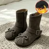 Botines Elegantes Retro para Niñas Otoño Invierno Nuevos Botas de Suela Suave para Niños con Lazo Punta Dividida Falsa Botas Chelsea Estilo Coreano Botas de Algodón