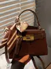 Bolso de Mano y Bolso Cruzado Texturizado Retro de Moda 2025 Invierno Nueva Moda Casual de Hombro Cruzado Pequeño Cuadrado