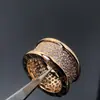 Nueva Versión Anillo Cerámico Baojia Hombre Rojo Modelo Benéfico Versión Alta de Precisión CNC Chapado Grueso Oro Rosa 18K Retención de Color Fuerte