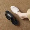 Meias Pantufas Francesas Retrô em Couro Macio para Mulheres, Novo Estilo de Verão 2026, Sandálias Versáteis Planas com Solado Macio para Uso Externo para Mulheres