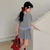 Conjunto de Verano para Niñas Estilo 2026 Casual Estilo Coreano para Niños Mayores con Top Polo de Manga Corta con Retazos y Falda Corta Plisada