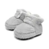 Zapatos de bebé para otoño e invierno transfronterizos, zapatos de algodón afelpado, Velcro antideslizantes de suela blanda, botas de nieve para recién nacidos