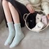 Calcetines de Coral Fleece Unisex Estilo Pareja Cachorro de Dibujos Animados Calcetines de Media Caña Engrosados Cálidos con Borde Flojo Calcetines de Maternidad para el Hogar