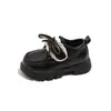 Sapatos de Couro para Meninas 2025 Outono Nova Moda Infantil com Solado Macio Versátil Sapatos de Princesa Estilo Britânico Loafers para Meninas Venda por Atacado