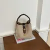 Bolso bandolera cuadrado pequeño de gamuza retro moderno 2026 nuevo de otoño para mujer, de gran capacidad, para uso diario