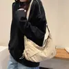 Bolsa de tela impermeable ultraligera estilo japonés para hombres y mujeres, bolso de hombro y cruzado versátil, bolsa de cuerno de nailon ligera multifuncional de gran capacidad