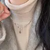 Collar Cruzado de Doble Capa de Gama Alta al por Mayor, Simple y Versátil, Cadena para Clavícula con Colgante de Perla de Nicho de Lujo Ligero para Mujer