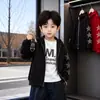 Jaqueta de primavera e outono para meninos 2026 novo estilo coreano para bebês outono com capuz estrela de cinco pontas moletom de tricô jaqueta infantil