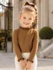 Camiseta de moda estilo europeo y americano para niñas Little maven, top infantil de otoño de manga larga y cuello alto, camiseta básica para bebé