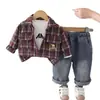 Conjunto de Primavera y Otoño para Niños 2026 Nuevo Elegante Camisa de Cuadros para Niños Conjunto de Tres Piezas de Manga Larga para Niños Pequeños Temporada de Primavera y Otoño de Moda