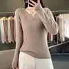 Suéter de punto ajustado con cuello en V para mujer, nuevo top interior de punto liso, suéter de punto, estilo de manga larga para otoño e invierno