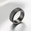 Anillo giratorio de acero inoxidable esmerilado de 4/6/8 mm, un artículo popular en Amazon para ventas transfronterizas, venta al por mayor de anillos giratorios de acero de titanio para aliviar el estrés