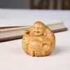 Venda Direta de Fábrica de Escultura de Madeira Harmoniosa de Buda Maitreya Esculpido em Sândalo Dourado para Decoração de Mesa, Atacado de Artesanato